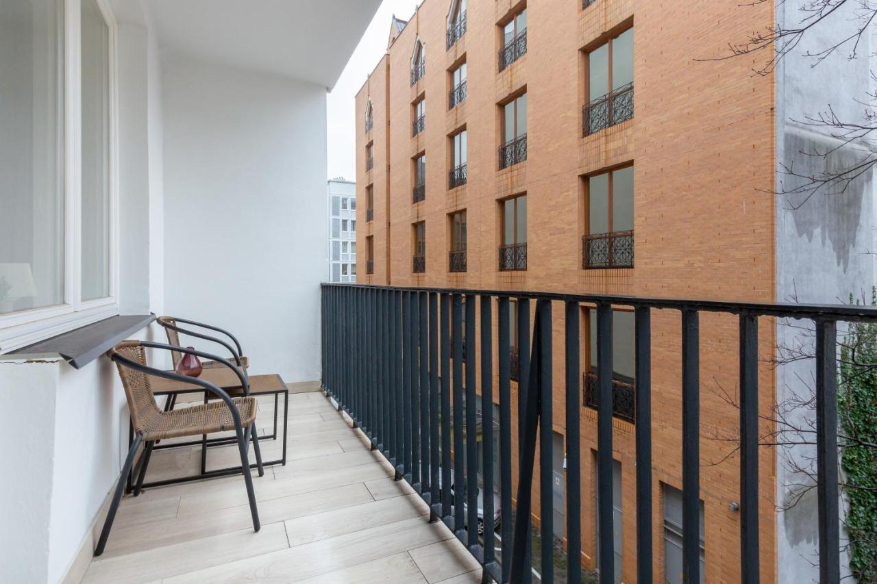 City Center Apartments Hoza By Noclegi Renters Варшава Экстерьер фото