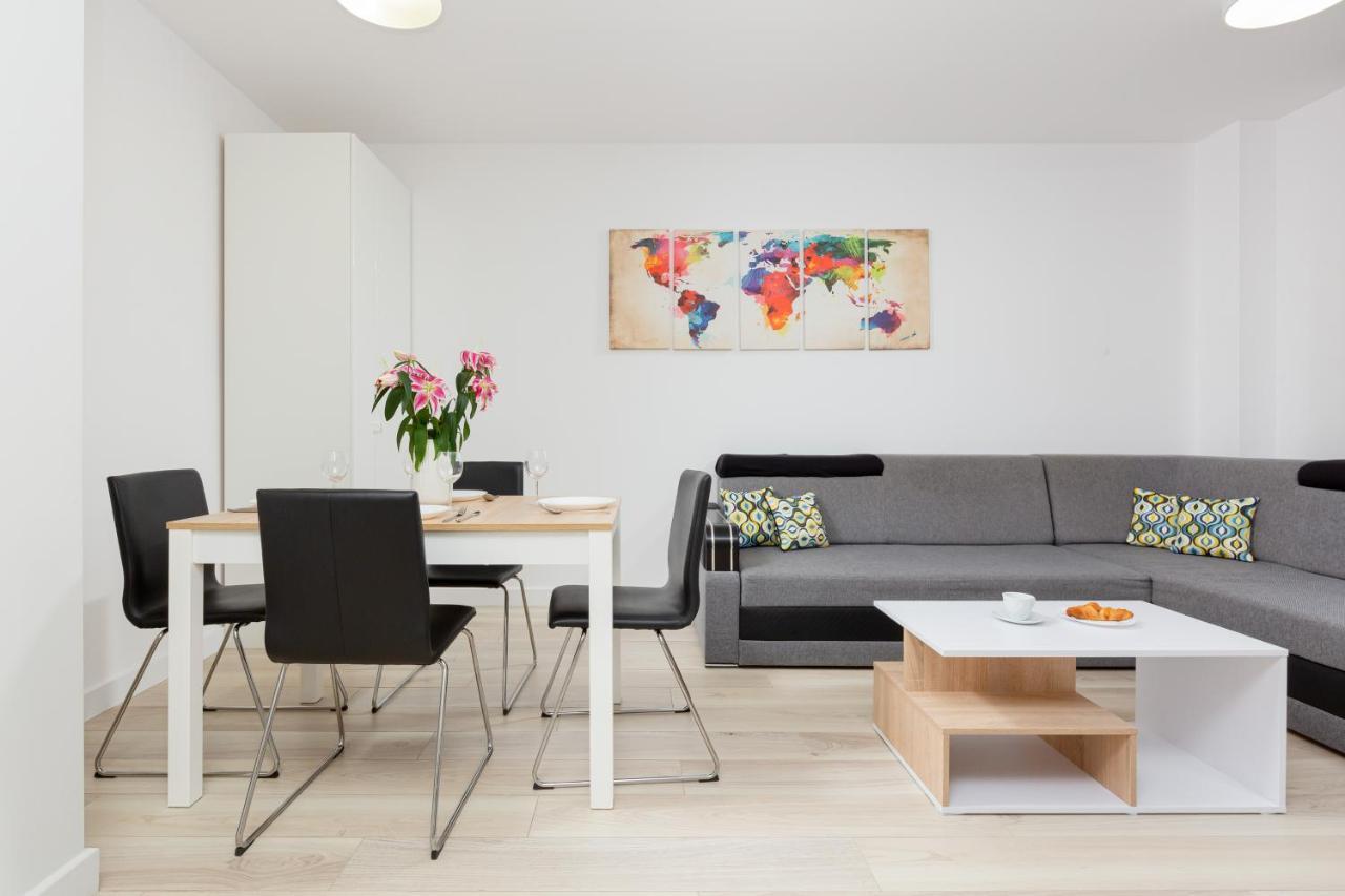 City Center Apartments Hoza By Noclegi Renters Варшава Экстерьер фото
