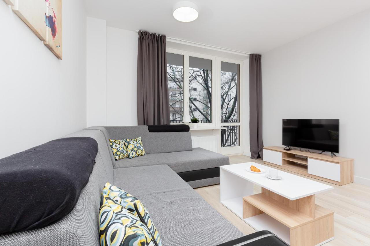 City Center Apartments Hoza By Noclegi Renters Варшава Экстерьер фото