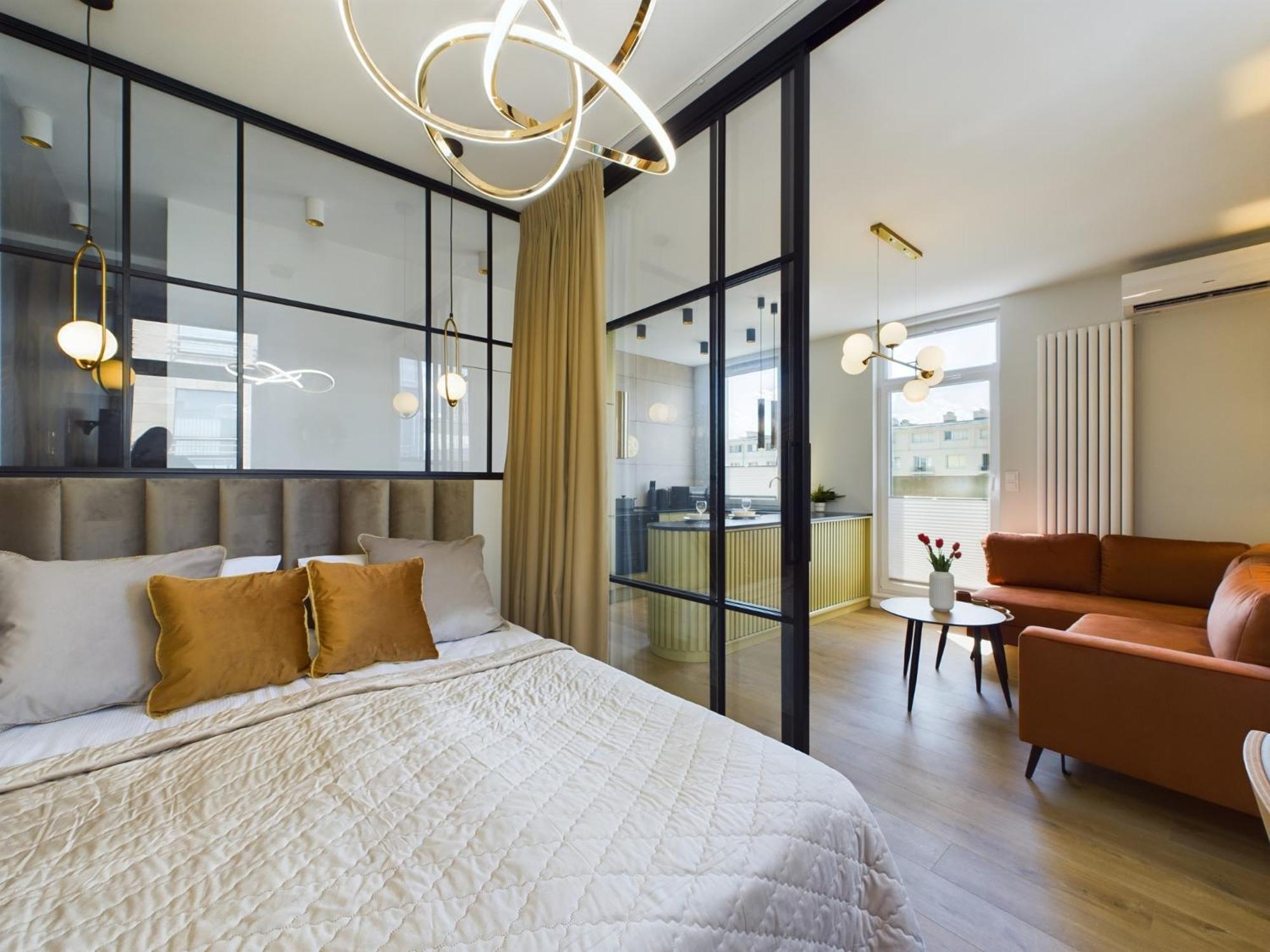 City Center Apartments Hoza By Noclegi Renters Варшава Экстерьер фото