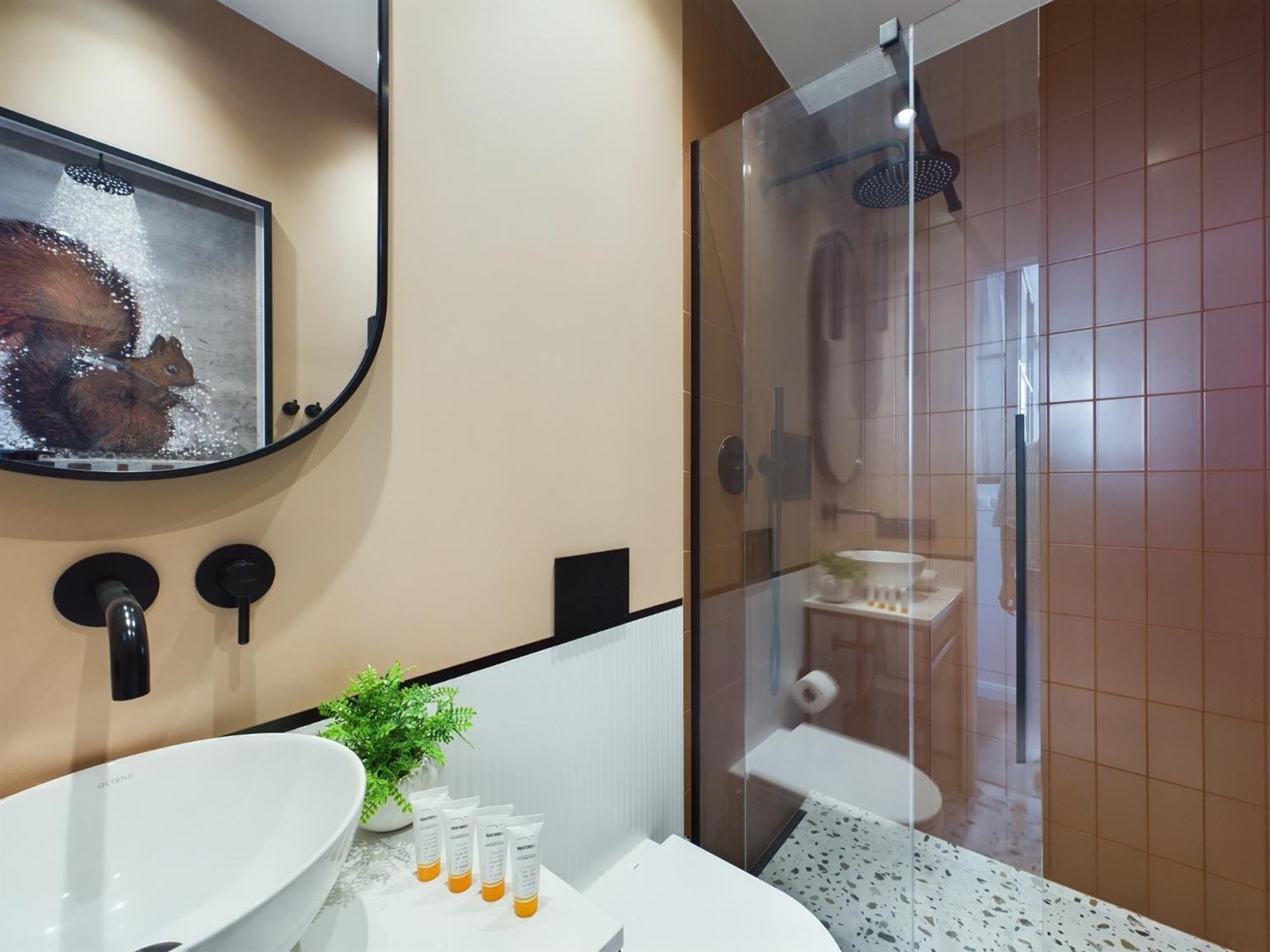 City Center Apartments Hoza By Noclegi Renters Варшава Экстерьер фото